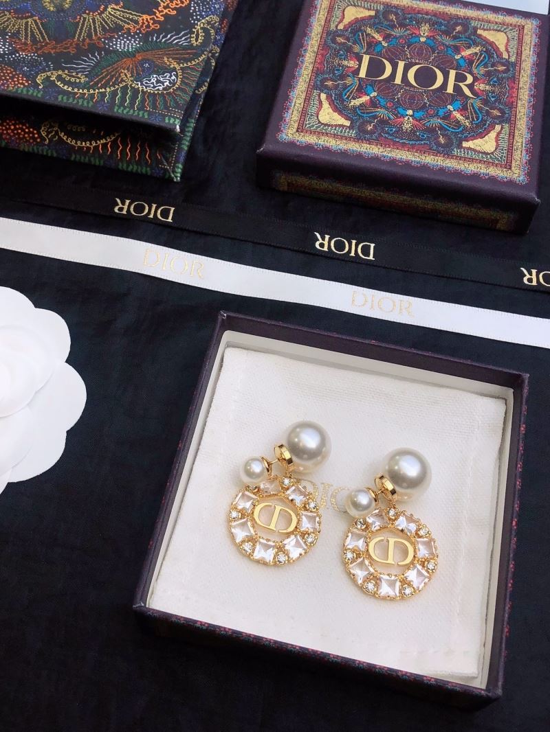 chr1st1an D10r earrings